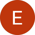 Rundes, rotes Symbol mit dem Buchstaben E