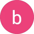 Runder rosa Hintergrund mit weißem Buchstaben.